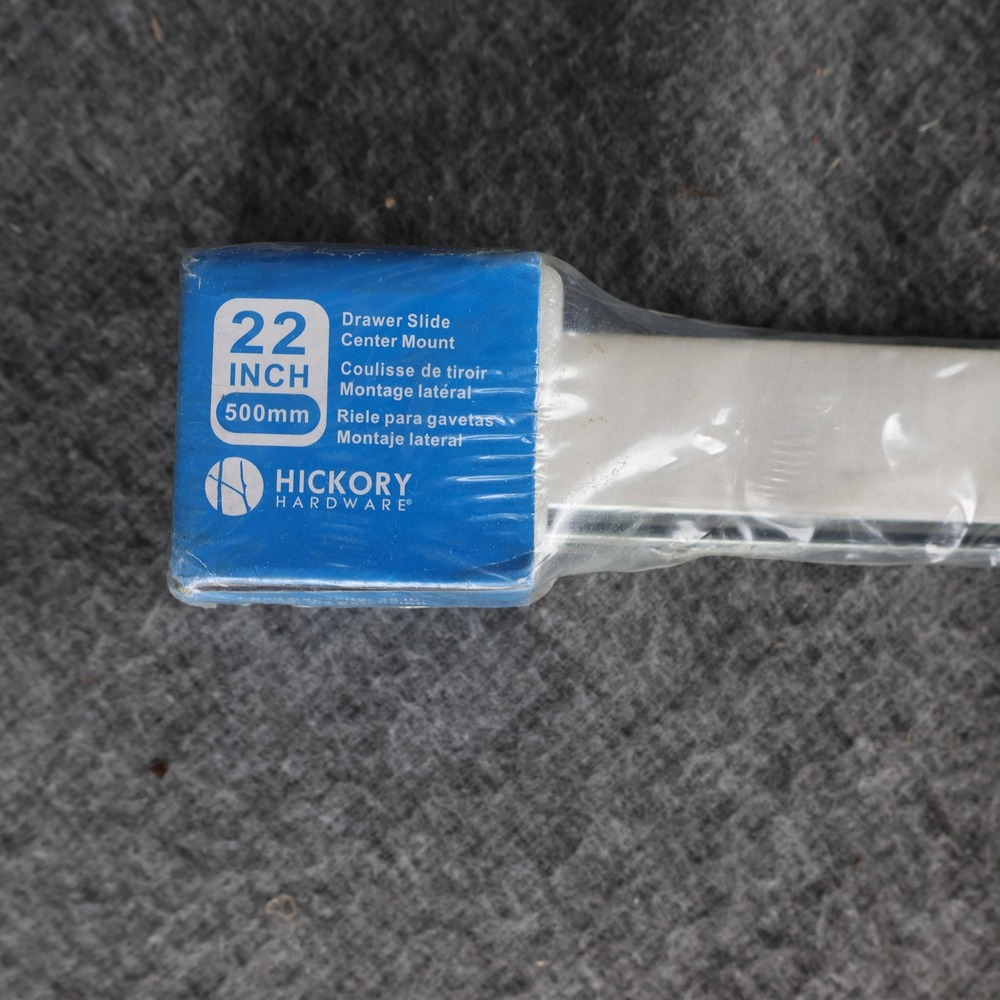 Hickory Hardware 22 Inch Drawer Slide Center Mount P1029/22-2C Silver Smooth